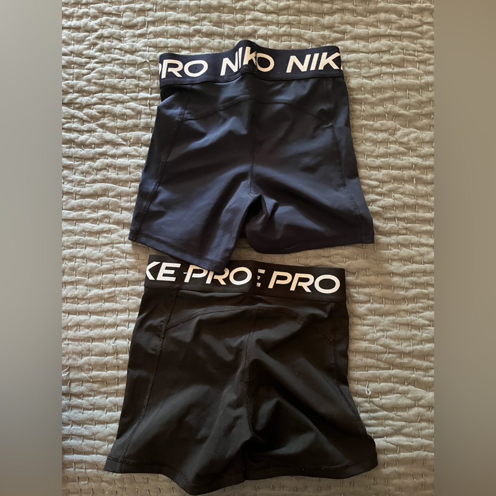Nike Pro 5” Sz Small